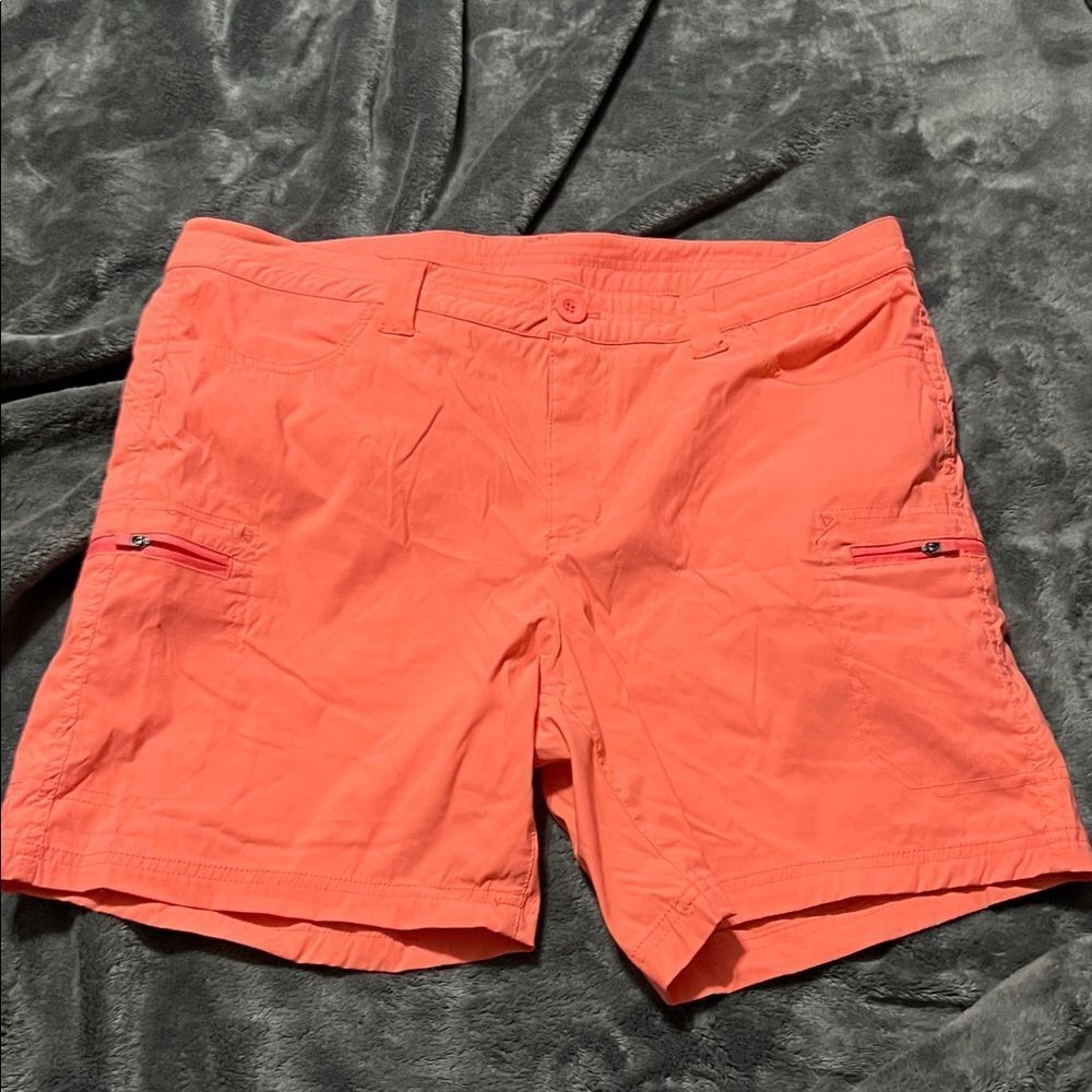 Eddie Bauer Women's Coral Cargo Shorts